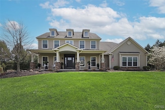 2076 Black Spruce Cir, Manlius, NY 13104