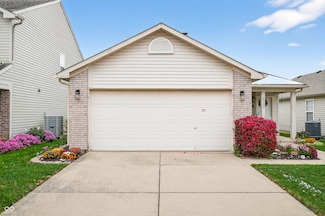8138 Maple Stream Blvd, Indianapolis, IN 46217