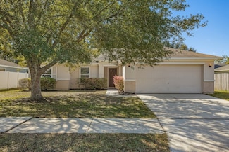 11690 Brian Lakes Dr N, Jacksonville, FL 32221