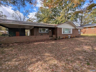 807 Corsbie St NW, Hartselle, AL 35640