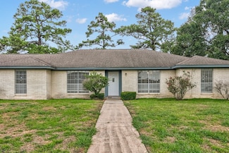 4290 Cartwright St, Beaumont, TX 77707