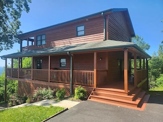82 Alpine Way, Fancy Gap, VA 24328