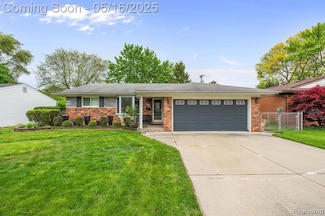 29253 Lyndon St, Livonia, MI 48154