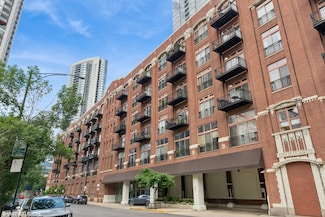 360 W Illinois St Unit 402, Chicago, IL 60654