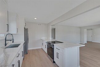 704 Berry Cir, Las Vegas, NV 89107