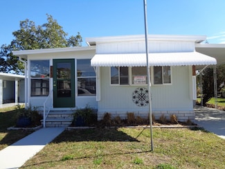 5840 Eastlake Dr, New Port Richey, FL 34653