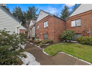 15015 NE Sacramento St Unit 50, Portland, OR 97230