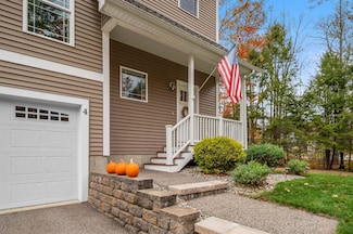 4 Kennedy Cir, Brentwood, NH 03833