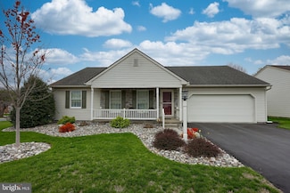 1623 Fellowship Dr, Lancaster, PA 17601