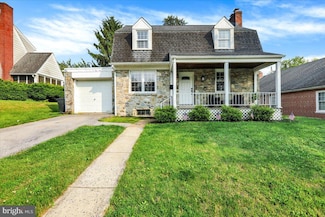 6 Cambridge Ave, Reading, PA 19609