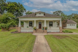 240 S Merchant St, Sour Lake, TX 77659