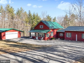 839 Lake Ferndale Dr, Springfield, WV 26763