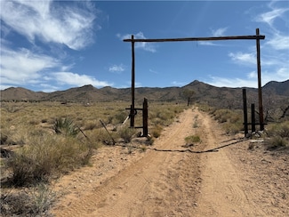 7130 Corral Rd, Kingman, AZ 86401