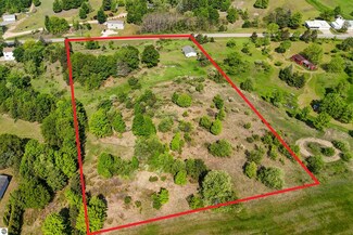 10882 Craig Rd, Traverse City, MI 49686