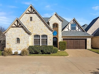 2414 Vineyard Dr, Granbury, TX 76048