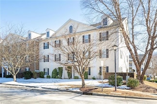2111 Lambeth Farm Ln N, Kernersville, NC 27284