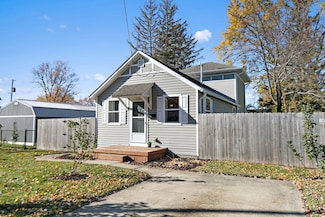 1155 S 5th St, Dekalb, IL 60115