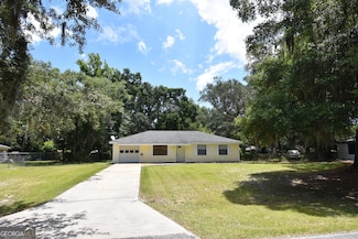 102 Yorktown Rd, Saint Marys, GA 31558