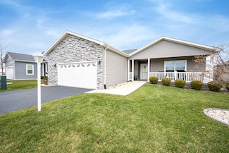 1540 Meadow View Ln, Grayslake, IL 60030