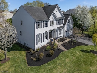 36 Crestview Dr, Clinton, NJ 08809