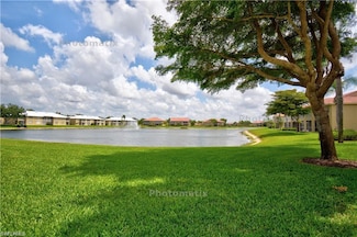 6770 Huntington Lakes Cir Unit 201, Naples, FL 34119