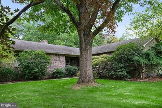 66 Valley Rd, Lambertville, NJ 08530