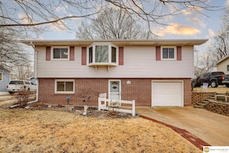 12129 N St, Omaha, NE 68137
