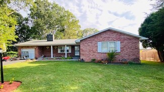 300 Greenview Dr, Princeton, WV 24740