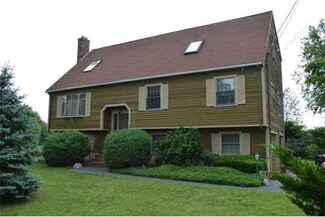 17 Bayview Ave, Berkley, MA 02779