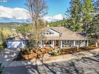 115 Rockridge Loop, Eugene, OR 97405