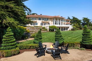 112 Holiday Dr, La Selva Beach, CA 95076