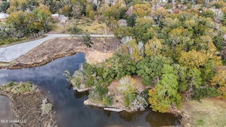 000 Hemlock Ave, Moss Point, MS 39563