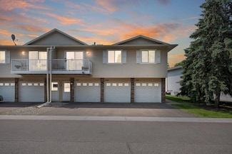 1029 Pond View Ct, Saint Paul, MN 55127