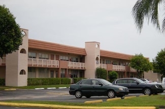 9101 Sunrise Lakes Blvd Unit 206, Sunrise, FL 33322