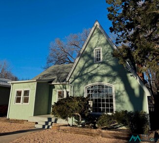 1216 8th St, Las Vegas, NM 87701