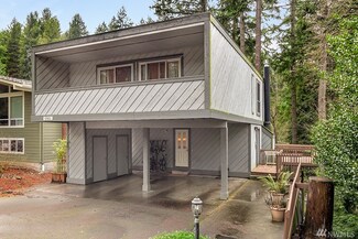 17051 2nd Ave NW, Shoreline, WA 98177
