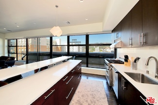 1645 N Vine St Unit 908, Los Angeles, CA 90028