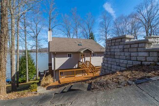 7801 N Tunnel Rd, Unionville, IN 47468