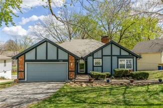 7743 Long Ave, Lenexa, KS 66216