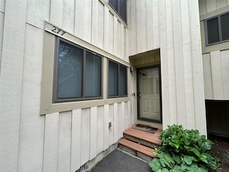 277 Maplewood Dr Unit 32277, South Salem, NY 10590