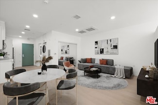 3977 Beverly Blvd Unit 104, Los Angeles, CA 90004