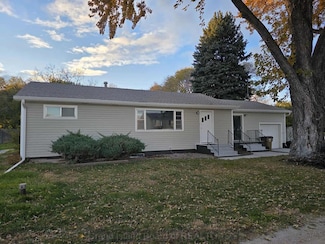 206 N Wetzel St, Grand Island, NE 68801