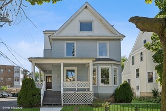 6743 N Ashland Ave, Chicago, IL 60626
