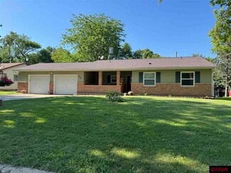 705 705 Sw 3 St Unit 705 Third St SW, Wells, MN 56097