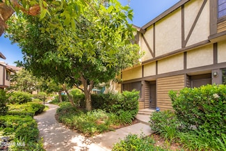 21145 Lassen St Unit 2, Chatsworth, CA 91311