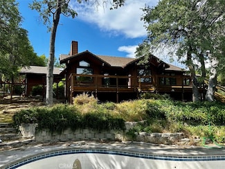 50771 Woodside Ln, Oakhurst, CA 93644