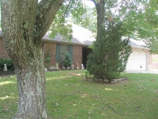 855 S Melchoir Dr W, Santa Claus, IN 47579