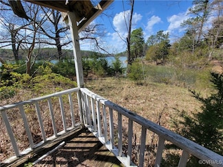 922 Skipjack Rd, Kinsale, VA 22488