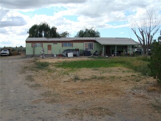 14284 Crook Loop SW, Royal City, WA 99357