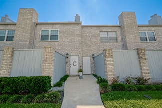 214 Wilcrest Dr Unit 214, Houston, TX 77042